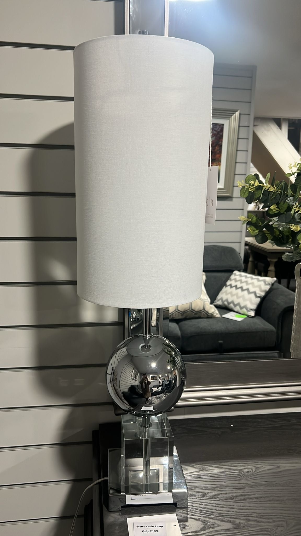 Shop display Stella lamp