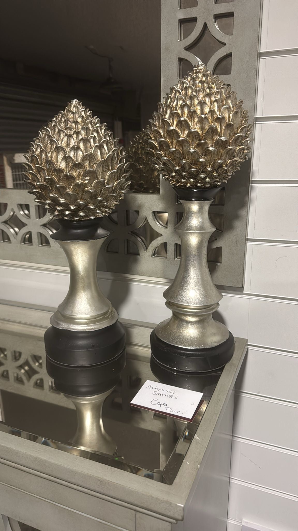 Shop display Artichoke statues