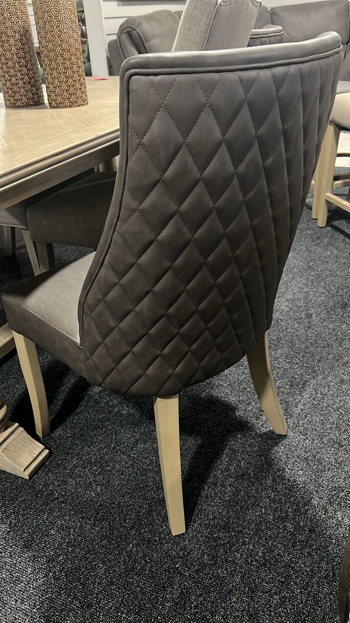 Shop display Millie Dining chair