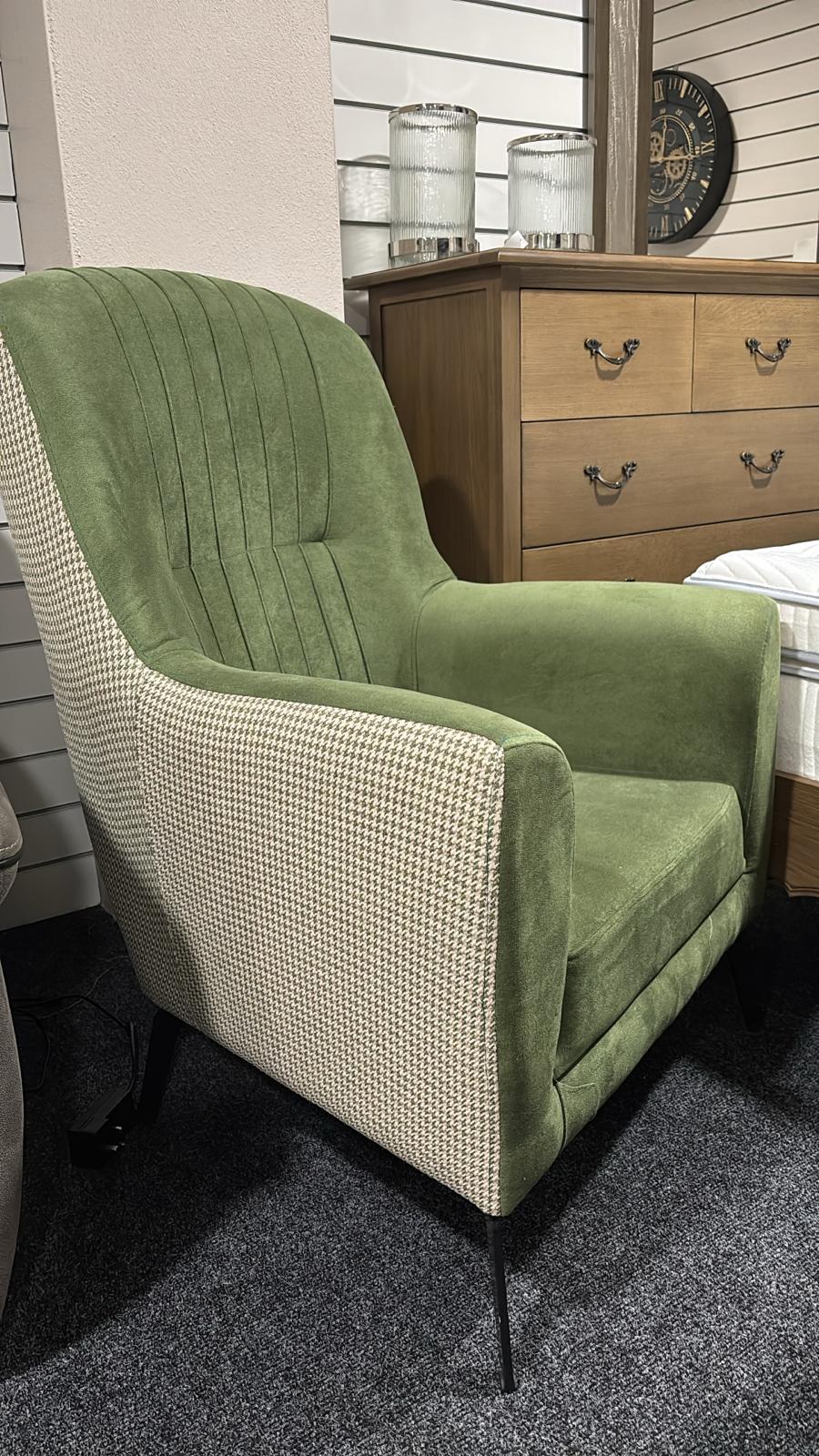 Shop Display Alice green chair